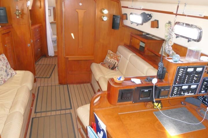 1999 Island Packet 45