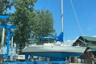 1984 Beneteau First 32