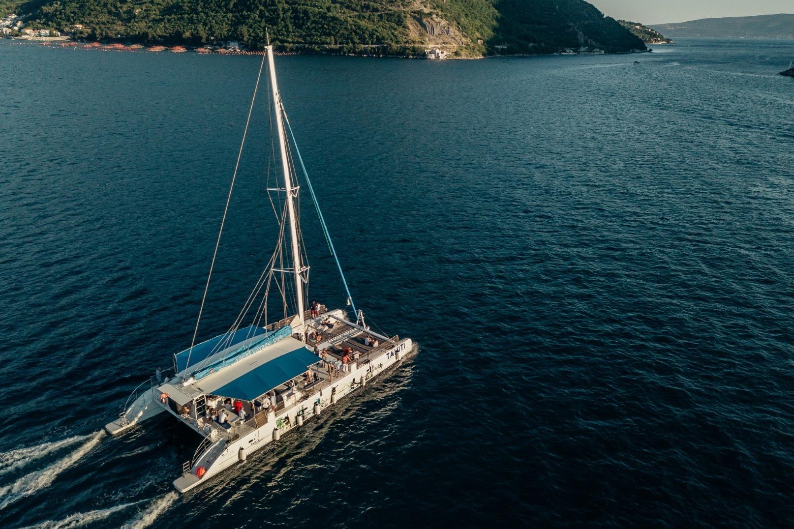 2015 Fountaine Pajot Taiti Day Charter 80 for sale in Tivat, Montenegro