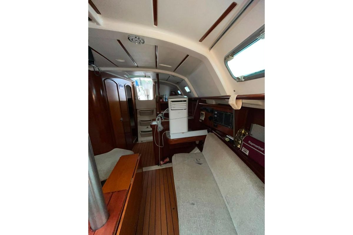2001 Beneteau Oceanis 331 for sale in Langkawi, Malaysia 35 ft