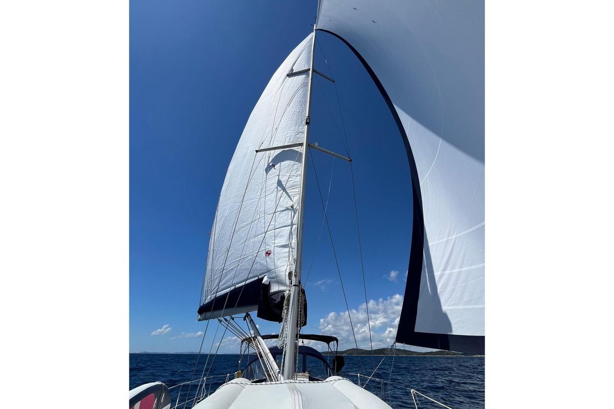 2004 Bavaria 38