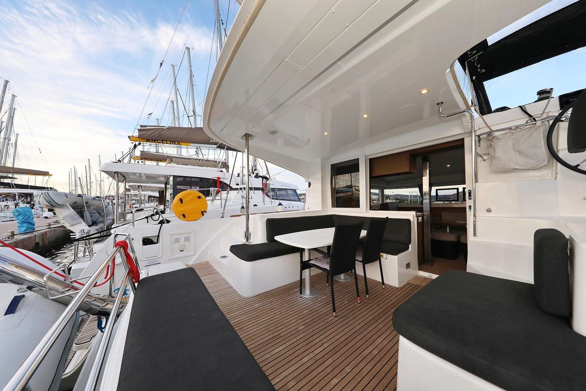 2020 Lagoon 40