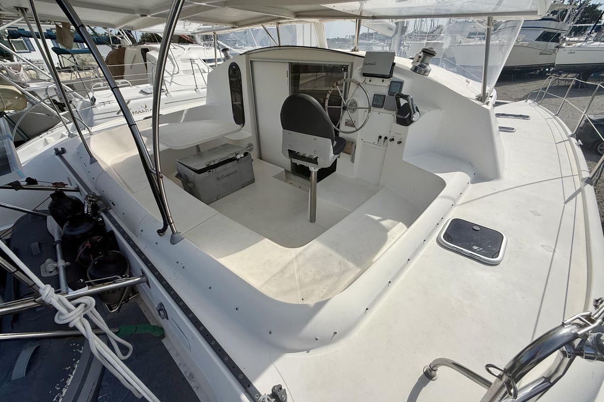 1995 Fountaine Pajot Athena 38