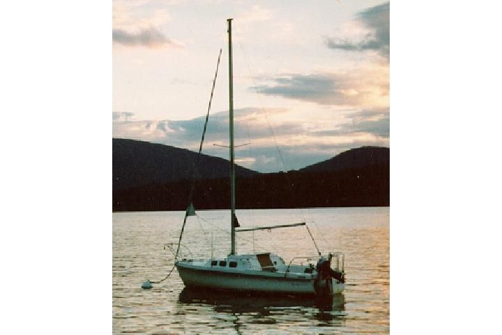 1996 Rhodes 22