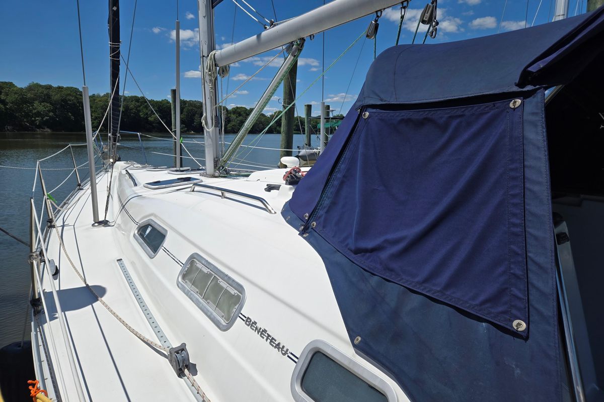2003 Beneteau 393