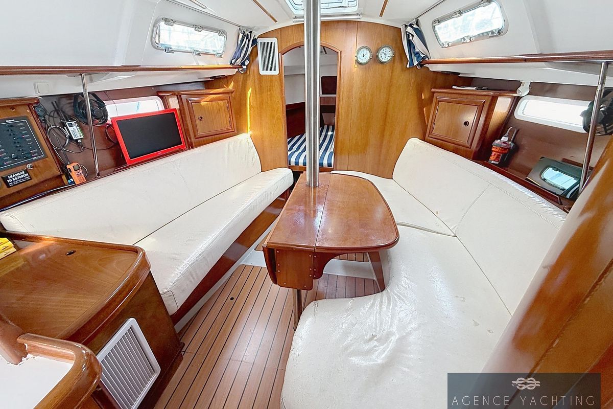 2003 Beneteau Oceanis Clipper 331