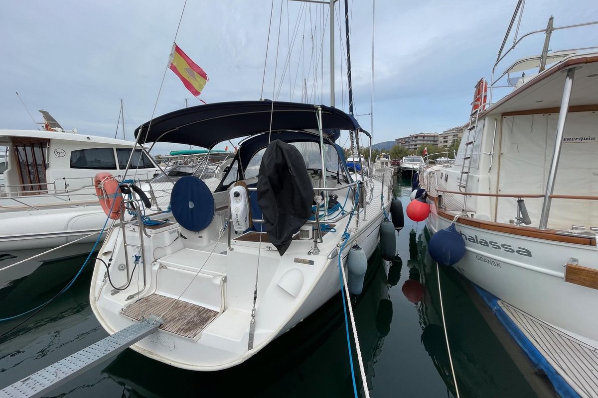 2005 Dufour 385