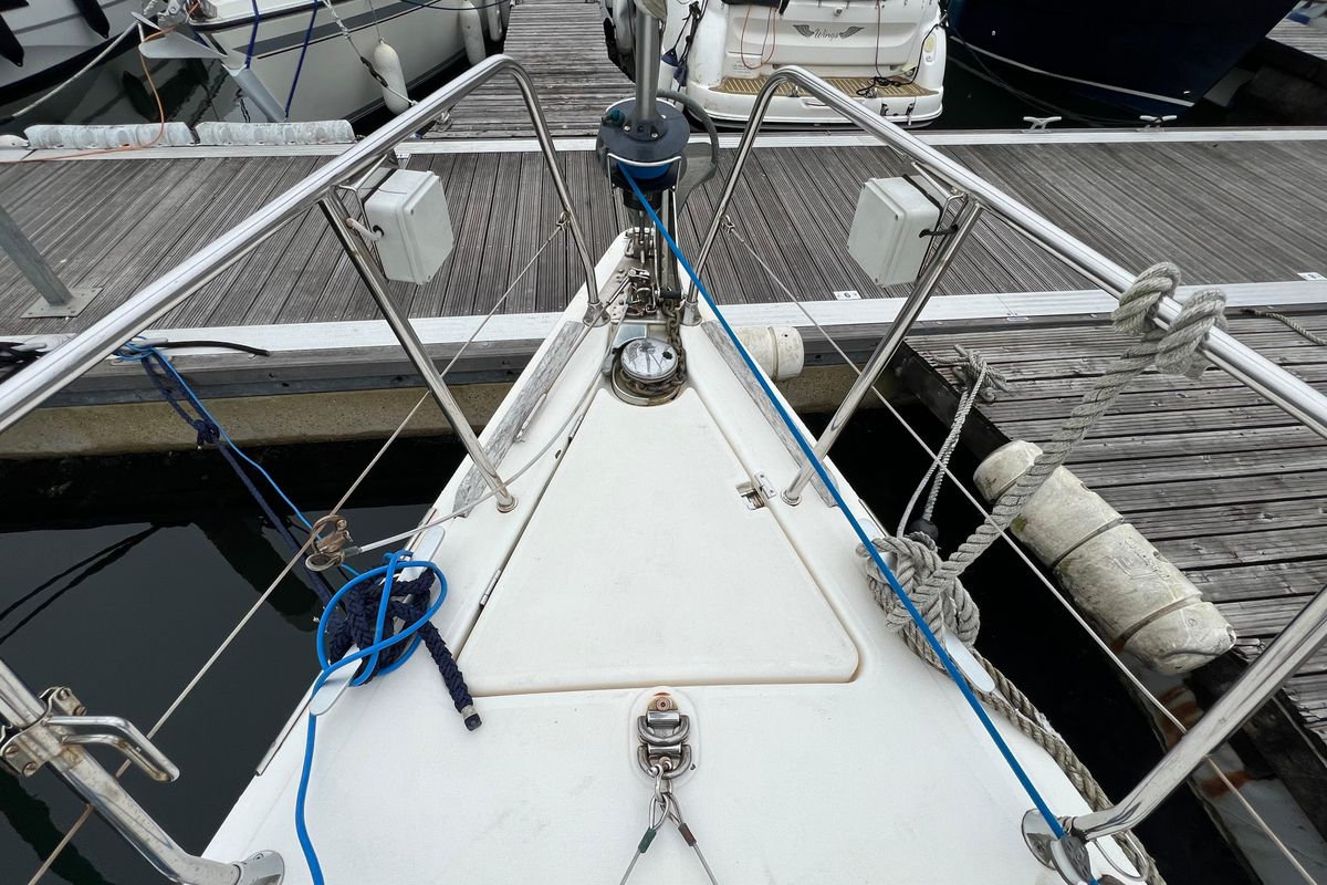 2004 Dufour 40