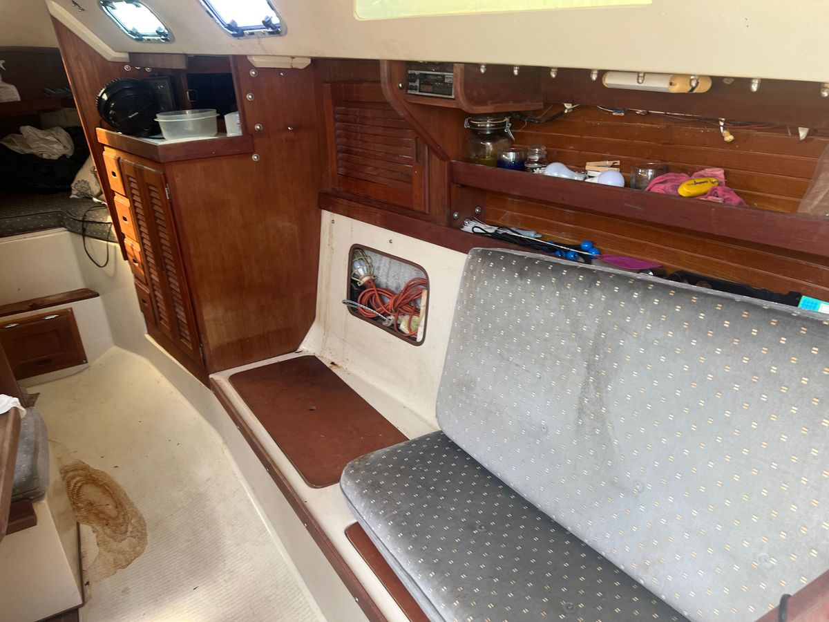 1987 Catalina 30