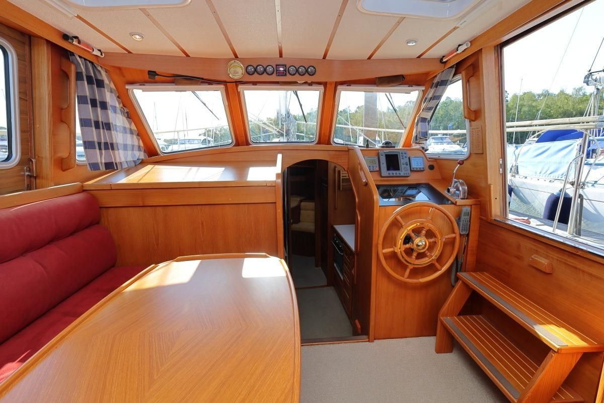 2002 Nauticat 331