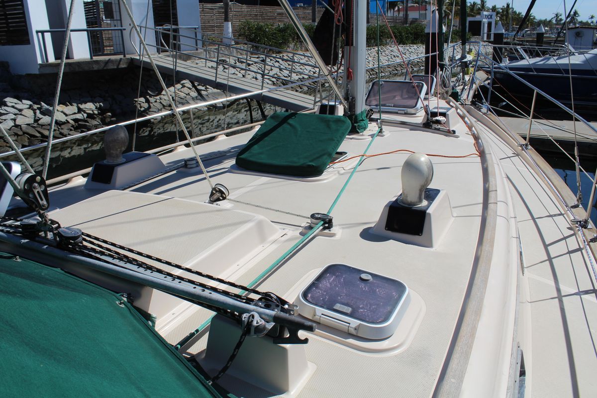1994 Island Packet 40
