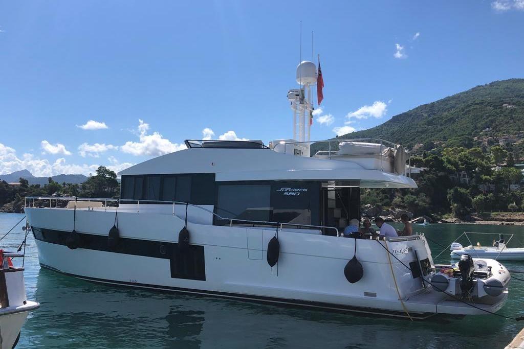 2020 Sundeck Yachts 580 for sale in Lavagna, Genova, Italy