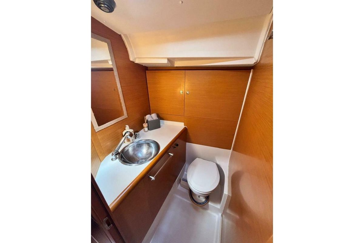 2013 Jeanneau Sun Odyssey 409