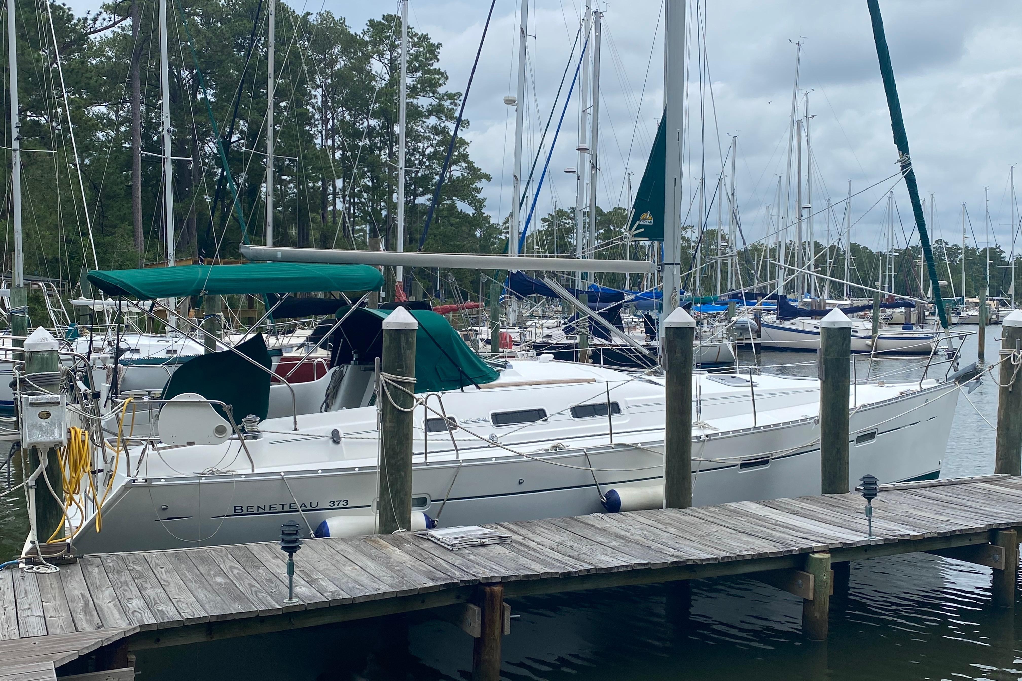 2006 Beneteau Oceanis Clipper 373 Boats