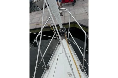 1986 Beneteau First 305