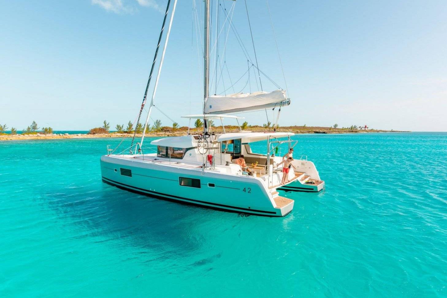 2023 Lagoon 42 for sale in Hyères, Var, France
