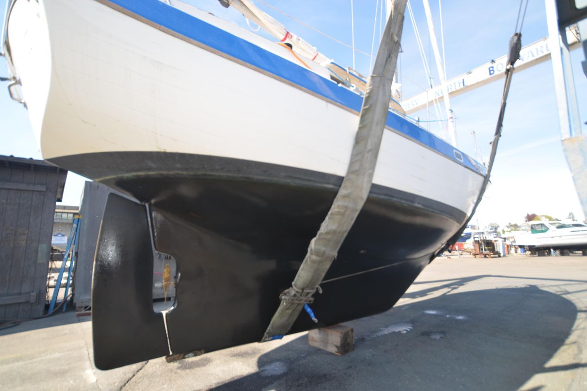 1988 Gulf Pilot House for sale in Bellingham, Washington 32 ft