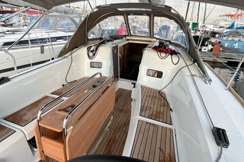 2022 Jeanneau Sun Odyssey 349