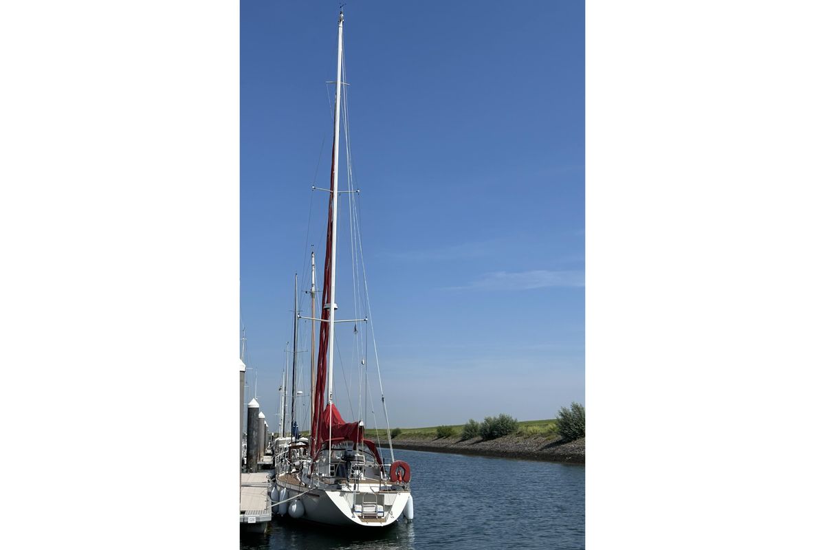 1997 Van De Stadt Caribbean 42