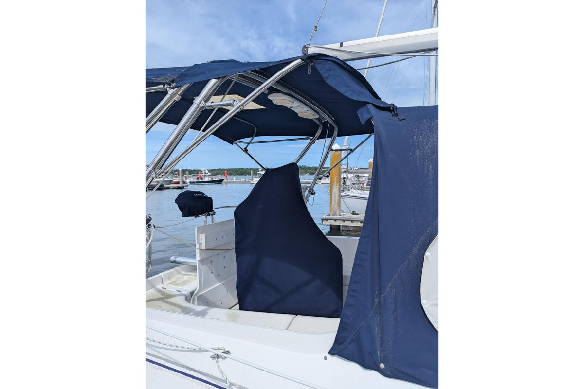 2006 Hunter 33