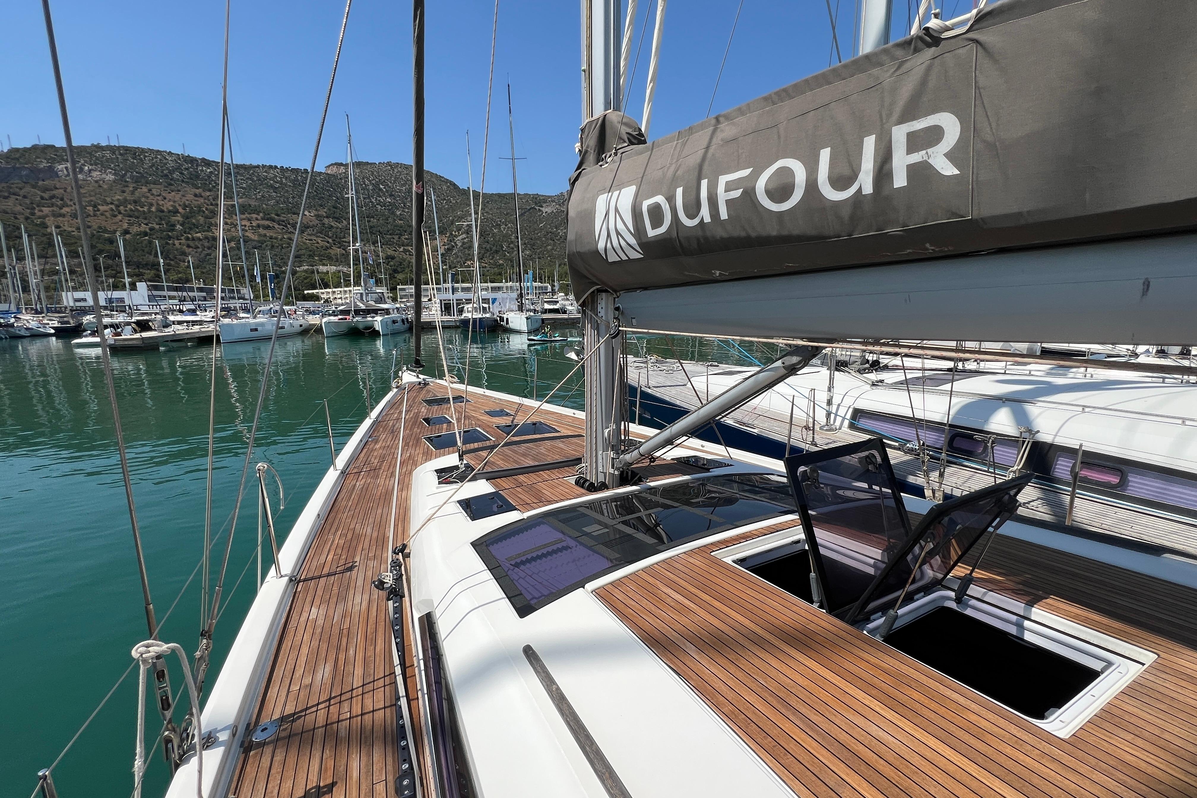 2021 Dufour 56