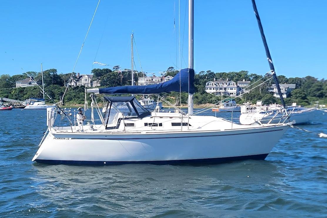 1986 Pearson 28