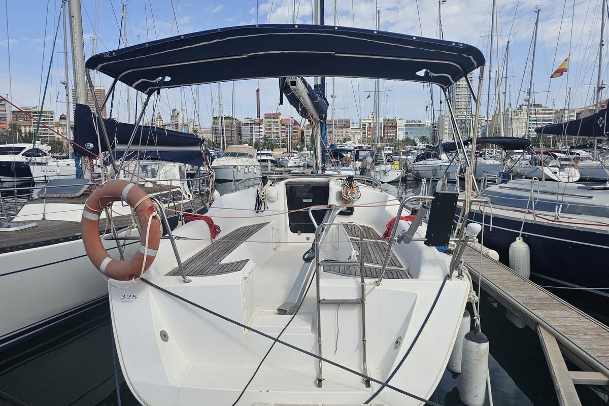 2008 Dufour 325 Grand Large