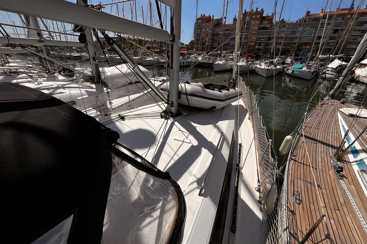 2018 Beneteau Oceanis 35.1
