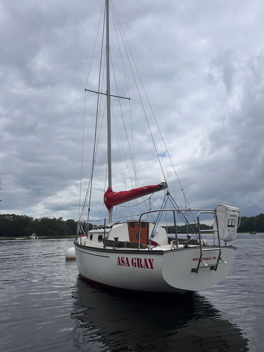 1983 Cape Dory 26