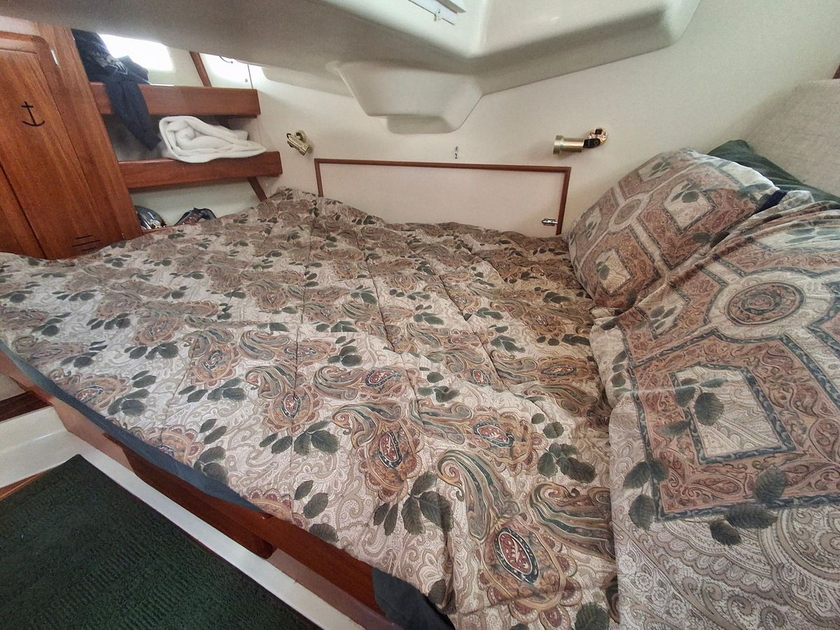1992 Hunter Legend 37.5