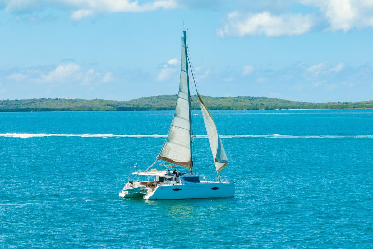 2014 Fountaine Pajot Helia 44