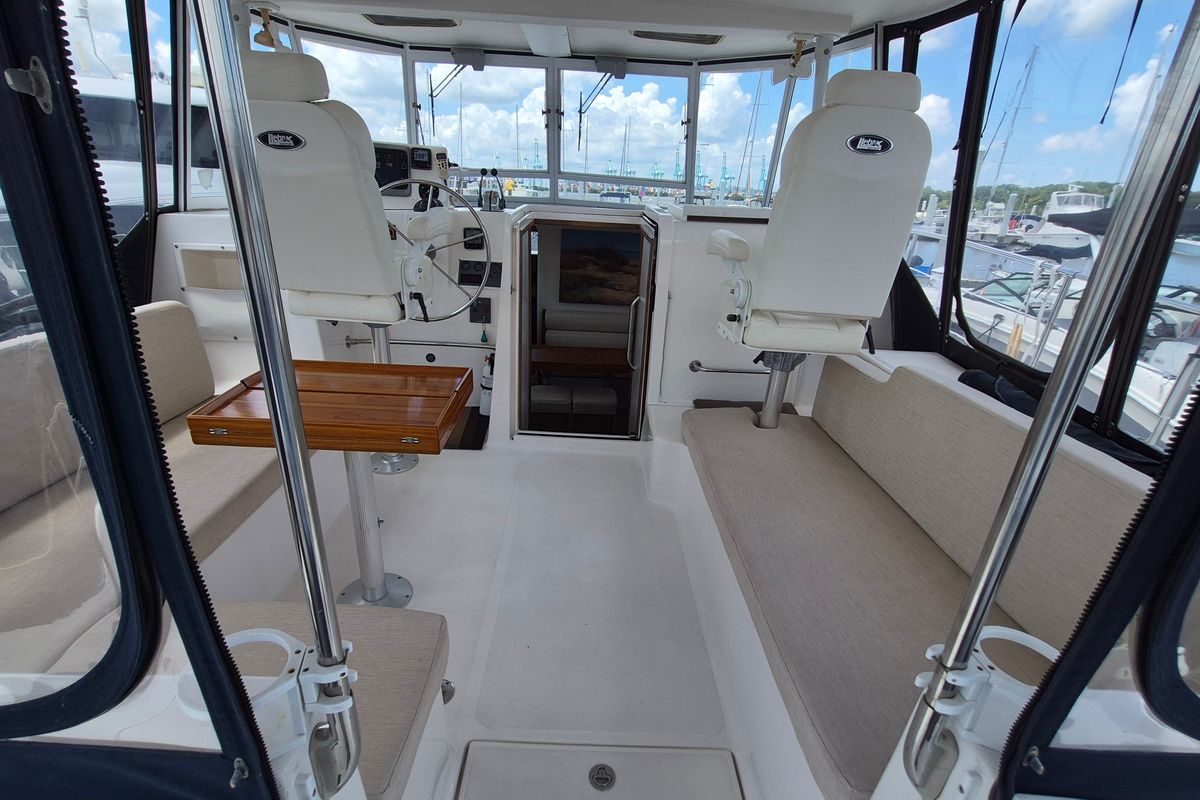 2005 Endeavour 44 Trawlercat