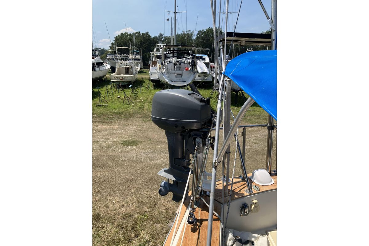 1981 Pearson 365 Ketch