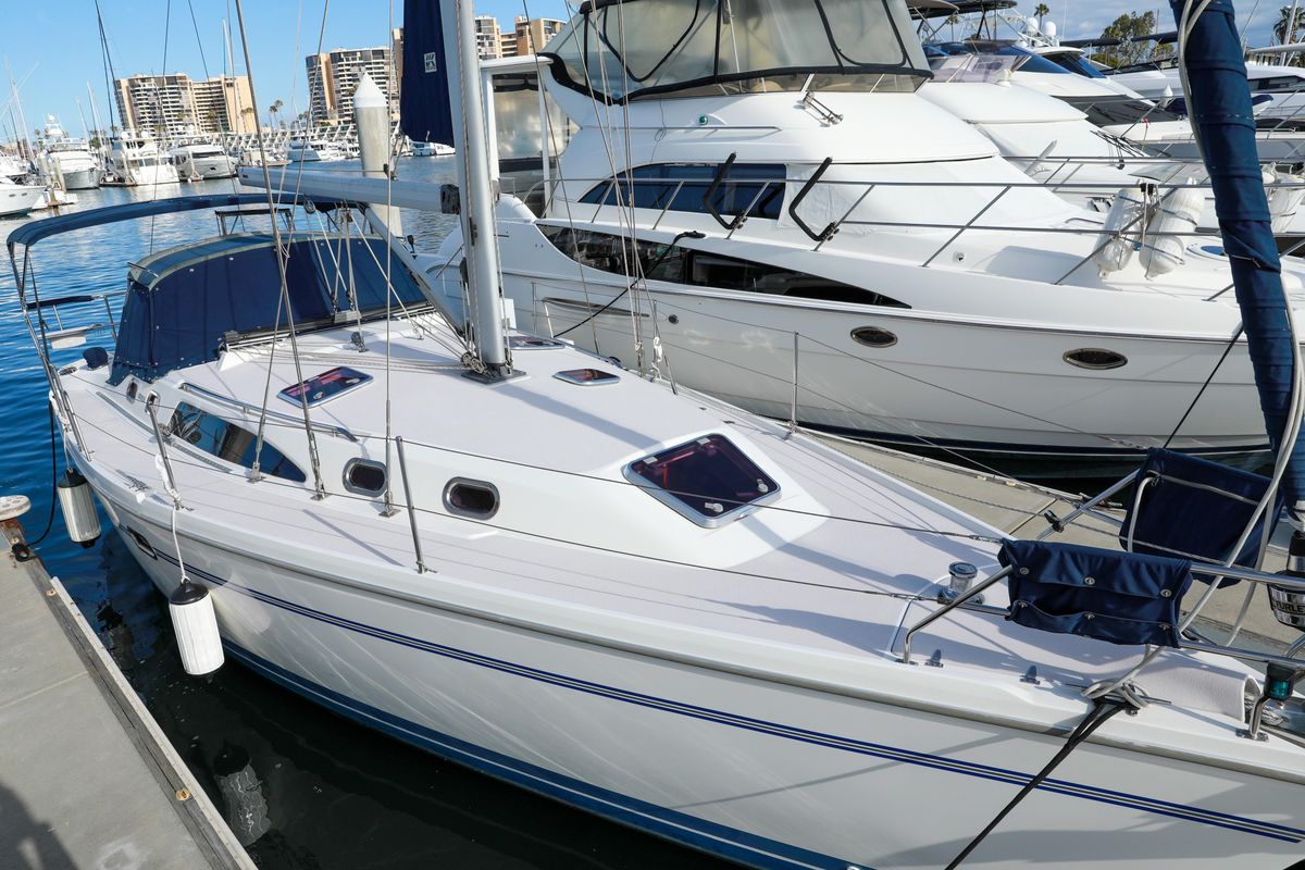 2010 Catalina 375