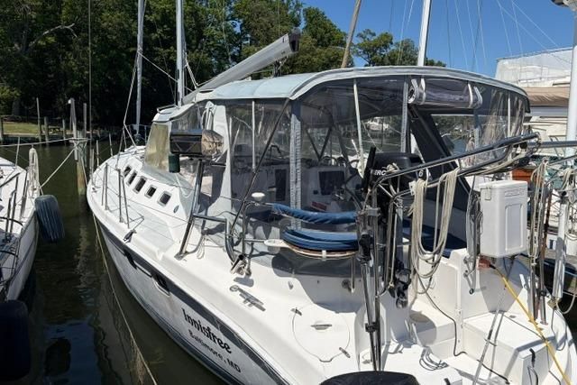 2002 Hunter 466