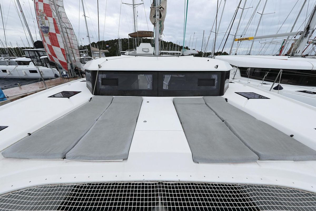 2018 Dufour Catamarans 48