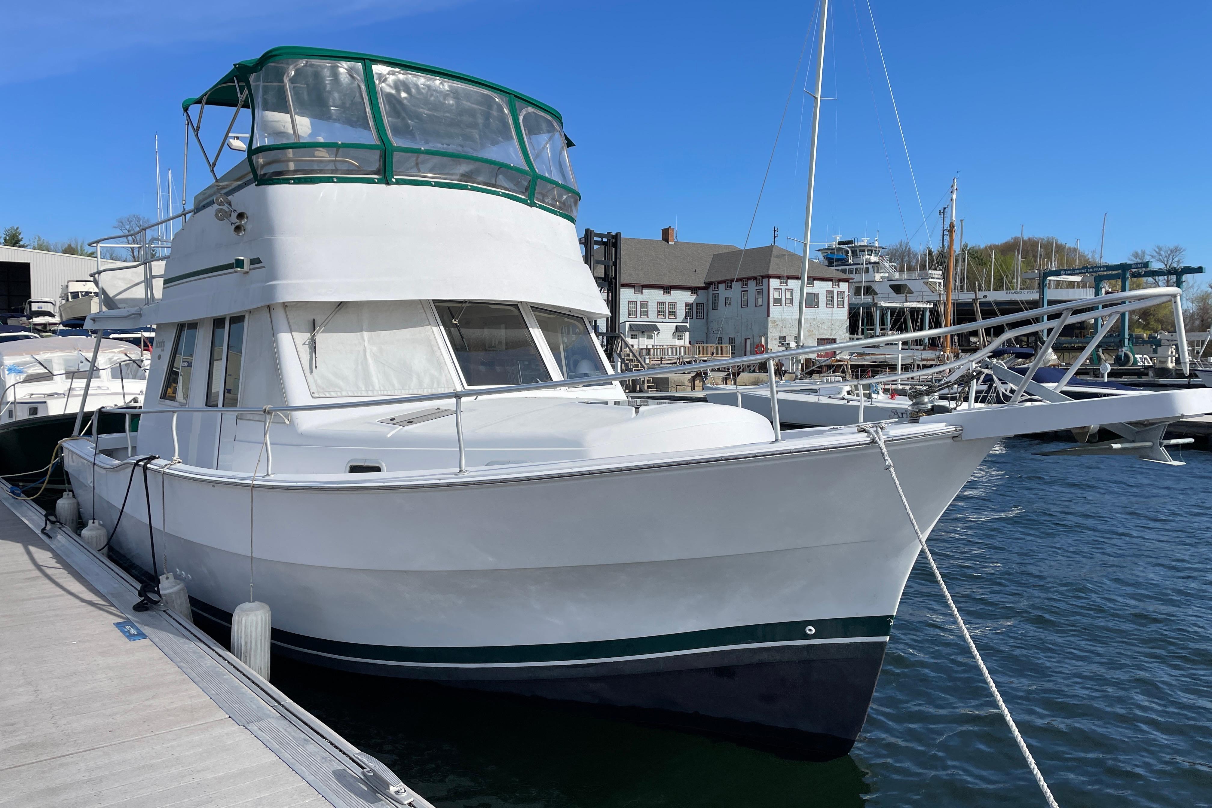 2000 Mainship 390 Trawler for sale in Shelburne, Vermont