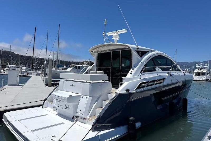 2023 Cruisers Yachts 50 Cantius