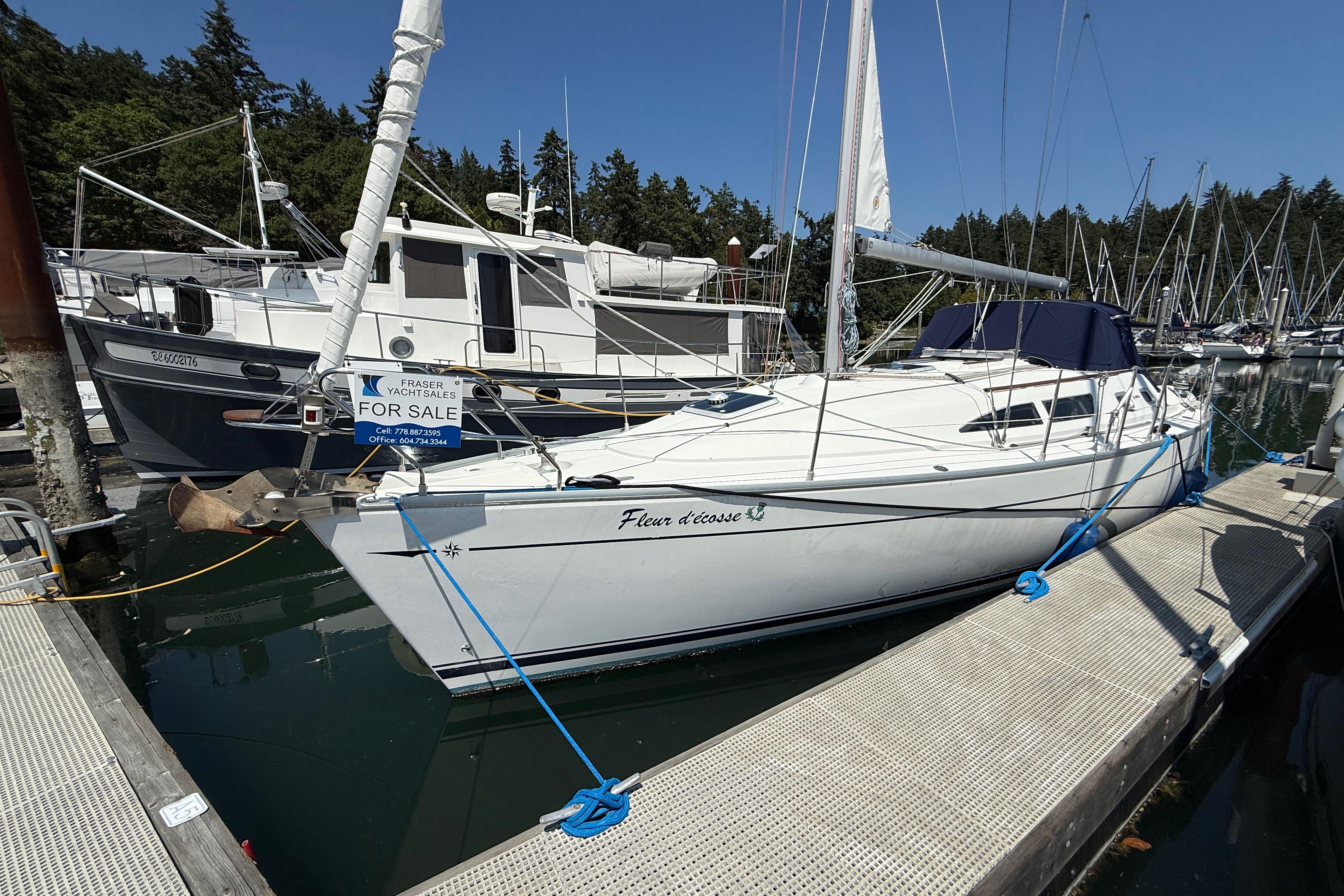 2000 Jeanneau Sun Odyssey 37 for sale in North Saanich, British Columbia, Canada