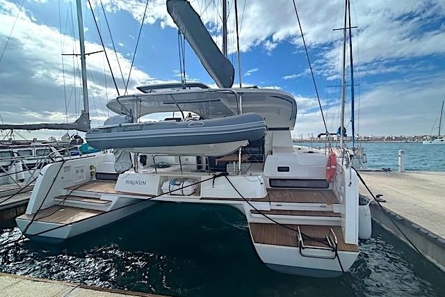 2024 Lagoon 42