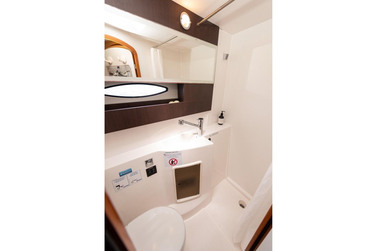 2011 Fountaine Pajot Salina 48