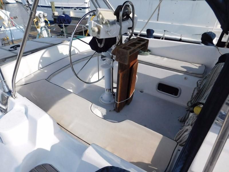 1994 Hunter Passage