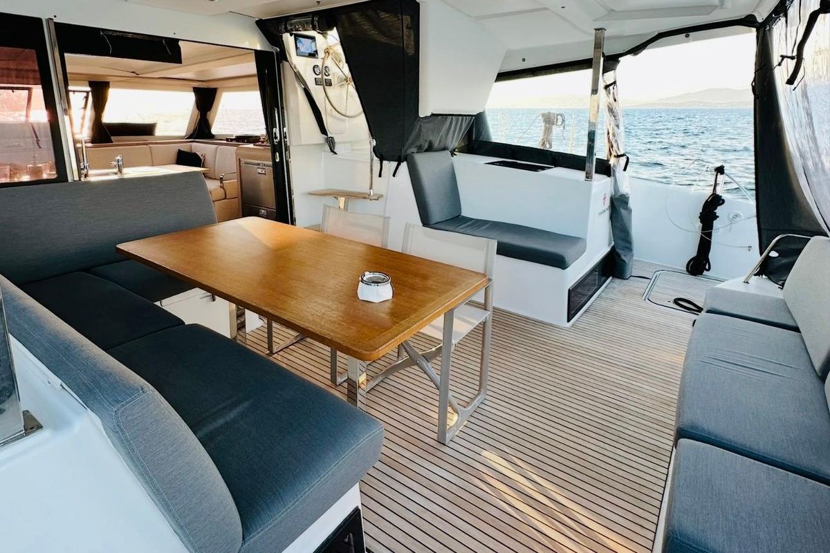 2021 Fountaine Pajot Isla 40