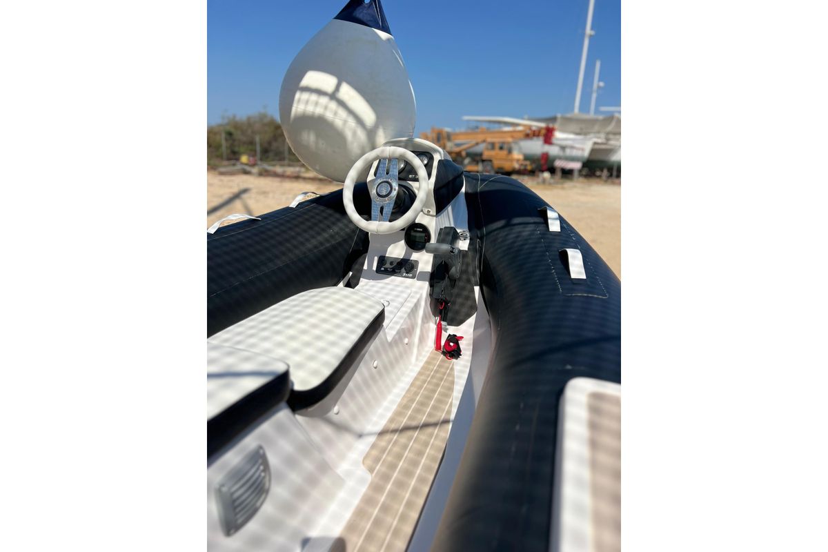 2019 Fountaine Pajot Lucia 40