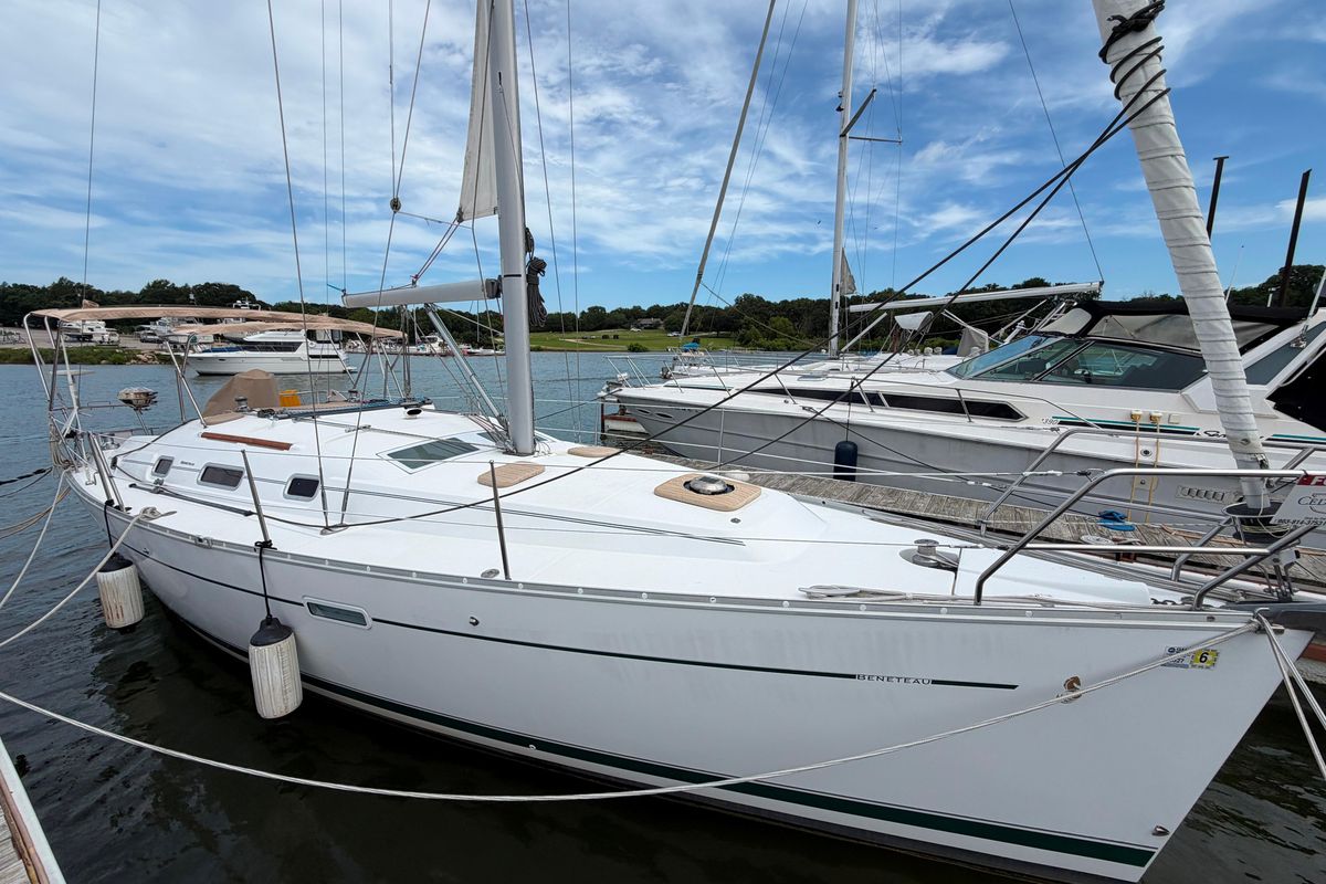 2008 Beneteau Oceanis 343 for sale in Gordonville, Texas 34 ft