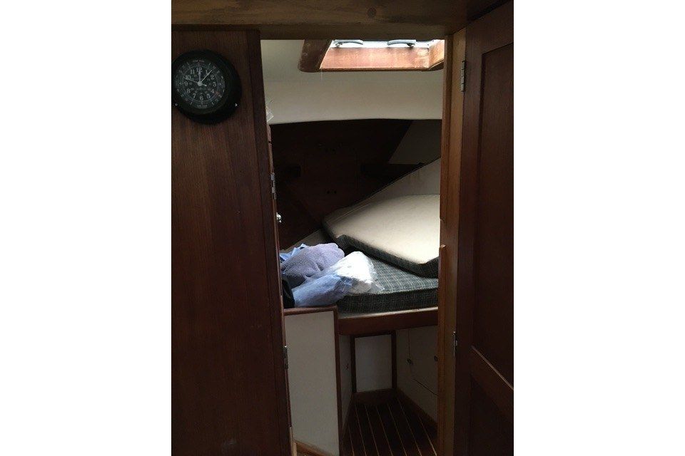 1979 Allied 32’ Seawind Ketch
