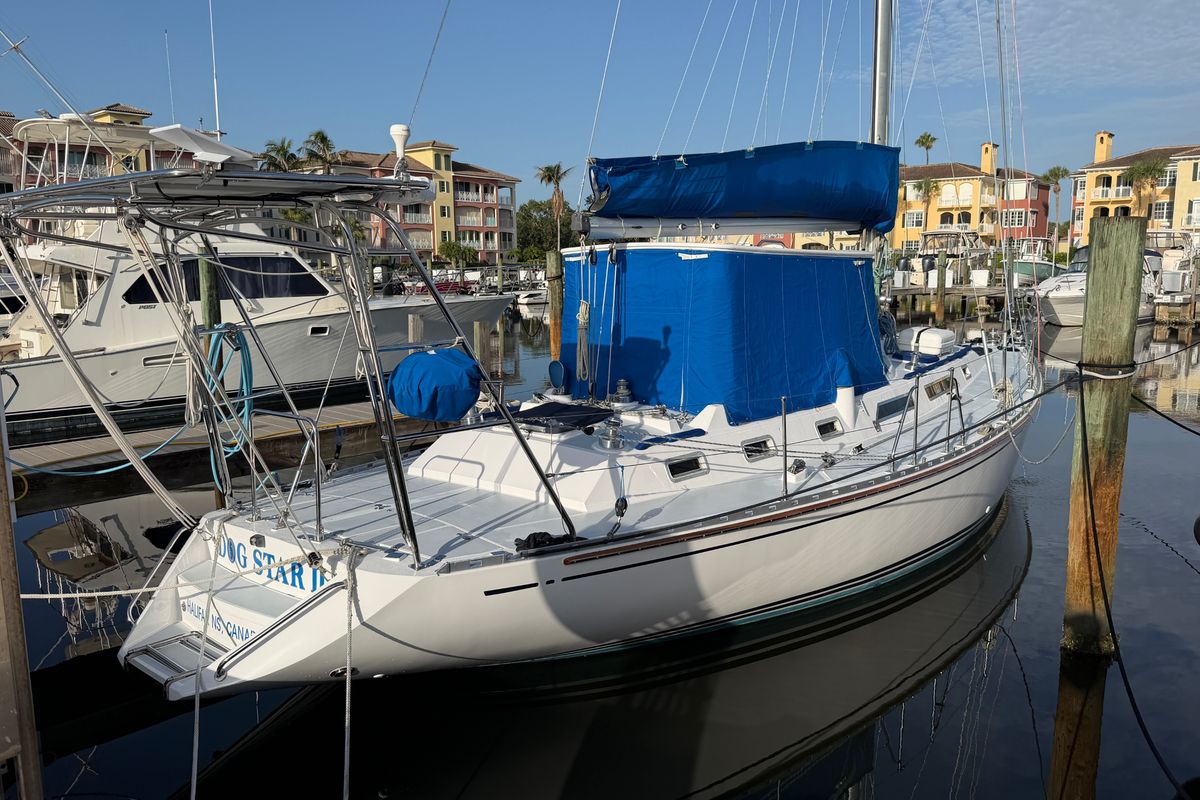 1989 Hylas 44