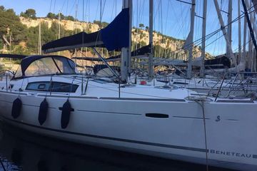 2010 Beneteau Oceanis 40 Boats