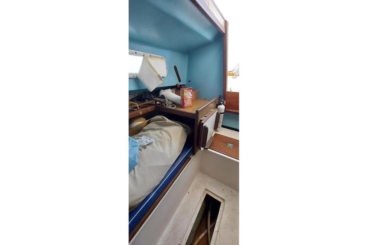 1974 Cape Dory CD 25