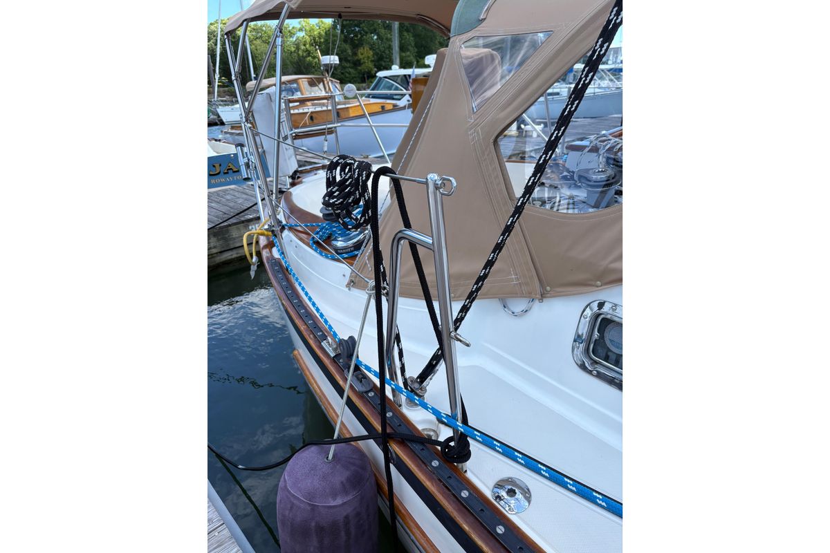 1997 Pacific Seacraft Crealock 34